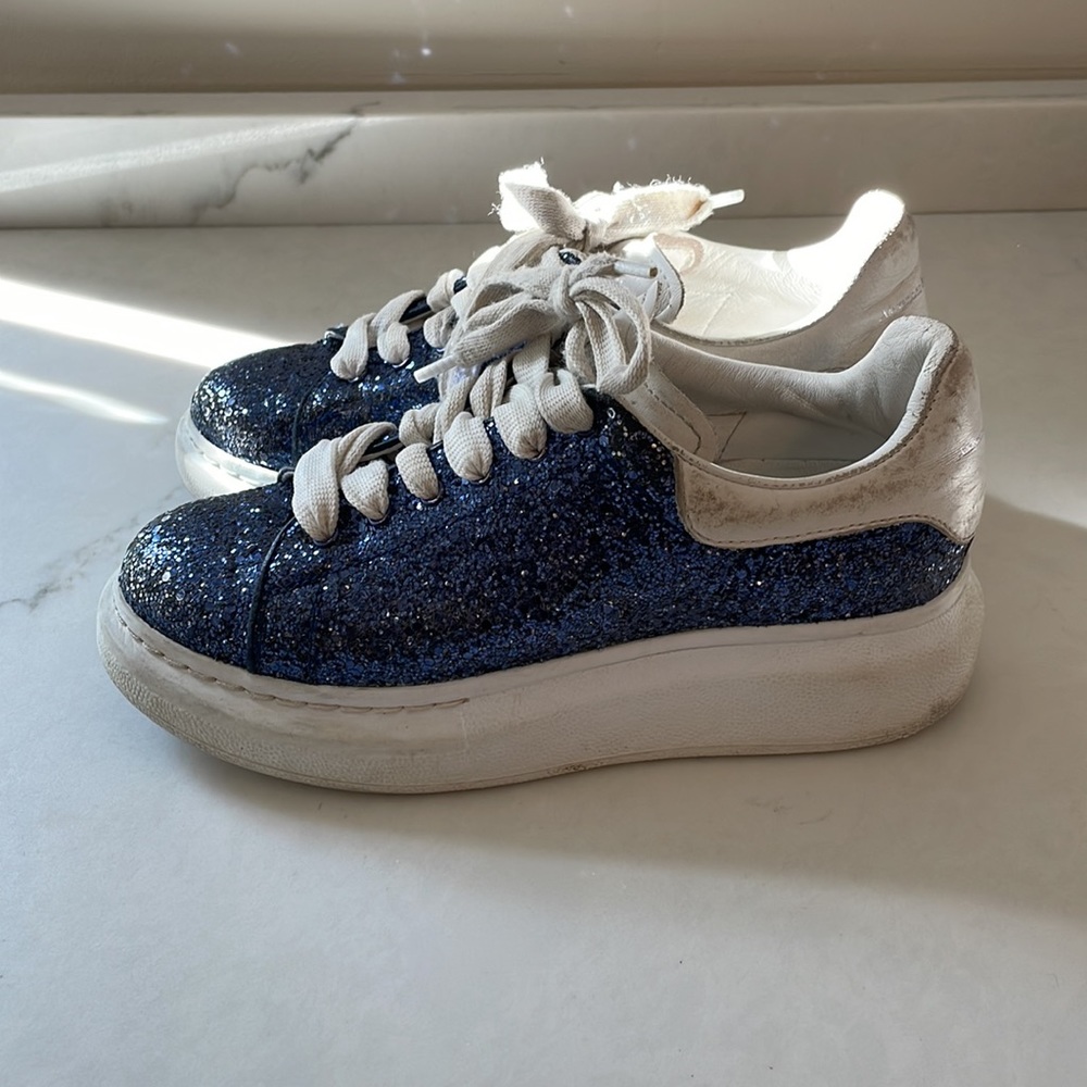 Alexander McQueen Girl's Blue Glitter Oversized Sneakers